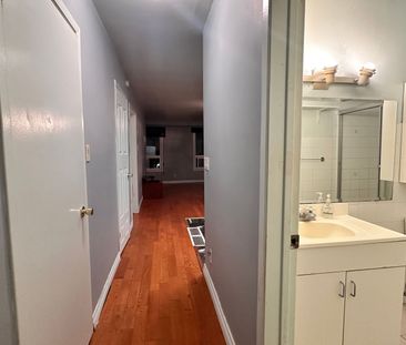 For Lease - 1171B Lakeshore Road, Mississauga, Ontario - Photo 1