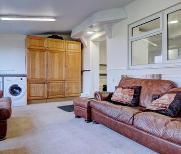 1 bedroom parking to rent - Photo 1