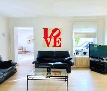 Location Maison 6 pièces 200m² - Photo 2