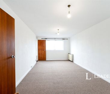 2 bedroom apartment to rent Clarendon Road, Southsea, Hampshire, PO4 - Photo 1