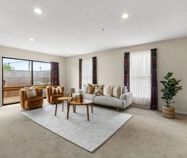 Sunny and Superb - Photo 5