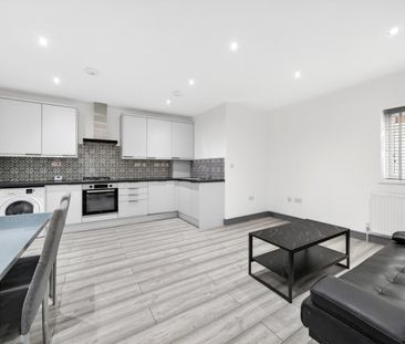 York Place, Ilford IG1 - Photo 3