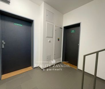 Pronájem bytu 1+kk a garsoniéry 36 m² - Photo 1