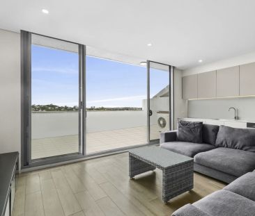 Bright & Sunny Apartment in Brookvale - Photo 1