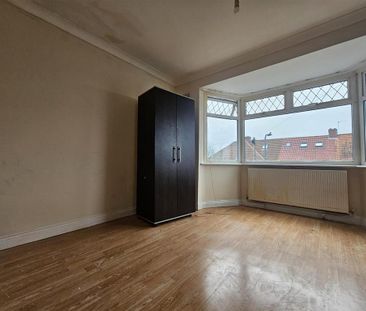 4 bedroom terraced house to rent - Photo 5