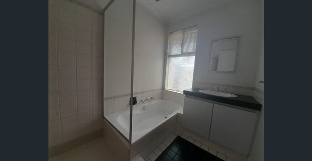 The Perfect Blend of Space, Comfort & Convenience - Photo 1