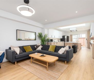 1 bedroom in a house share to rent - Photo 3