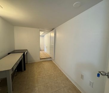 For Lease - 62 Ulster Street Unit# Basement, Toronto, Ontario - Photo 4