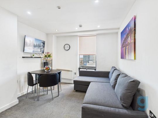 2 bedroom flat to rent - Photo 1