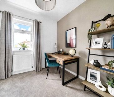 Malta Road, Deepcut, Camberley, Surrey, GU16 - Photo 1