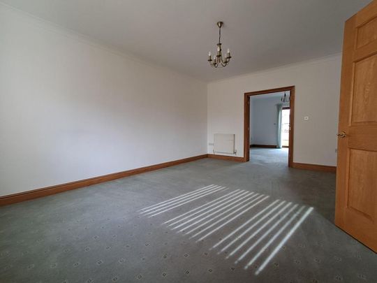 4 bedroom terraced house to rent - Photo 1