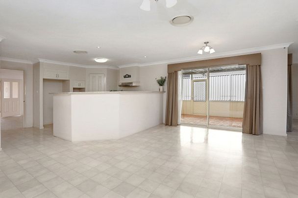 51 Wrights Road, Castle Hill. - Photo 1