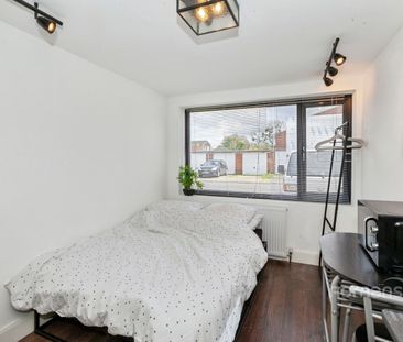 1 bedroom studio to rent - Photo 4