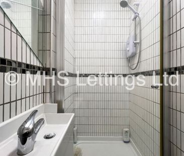 6 Bedroom Mid Terraced House for rent in Harold Terrace - Photo 1