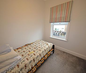 4 bedroom detached house to rent - Photo 5