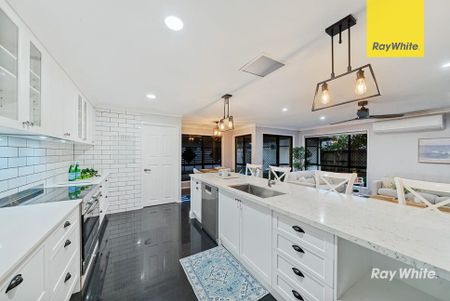 Stylish & Spacious Family Home in Sought-After Kuraby With Solar - Photo 4