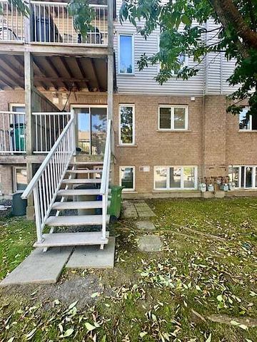 1701 Blohm Drive, Greenboro East, Ottawa, ON - Photo 5