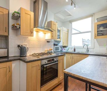 Beaconsfield Road, New Southgate, London, N11 - Photo 4