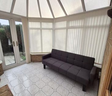 4 bedroom detached house to rent - Photo 3