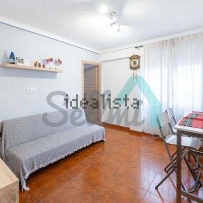 Alquiler de piso en Calle de Llano Ponte - Photo 1