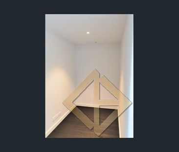 Sophisticated One-Bedroom plus study Oasis in West Village, Parramatta - Photo 2