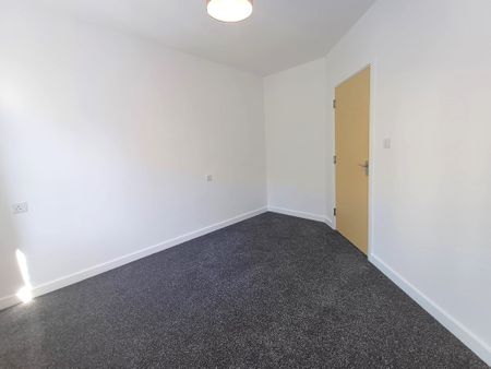 Norwich Avenue West, Bournemouth - Photo 3