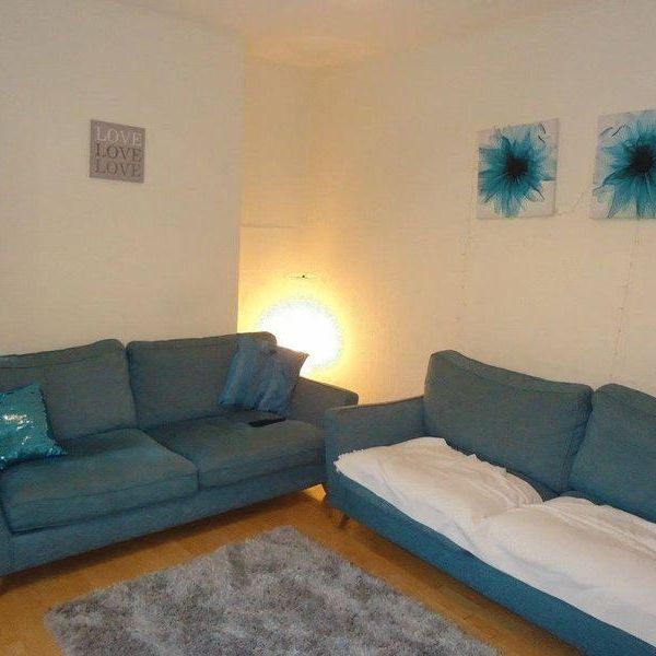 5 bedroom terraced house to rent - Photo 1