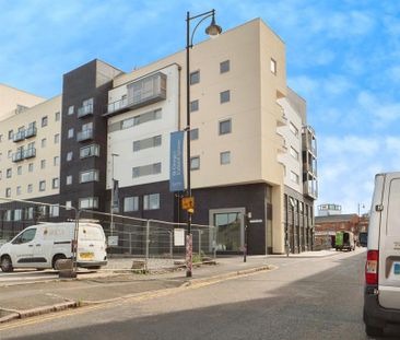 3 bedroom apartment to rent - Photo 1