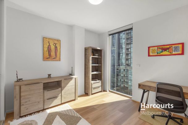 Fully Furnished in Wills Court - Hot Water and Gas Included in Rent! - Photo 1