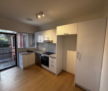 8/2A St Bernards Road, Alphington - Photo 4