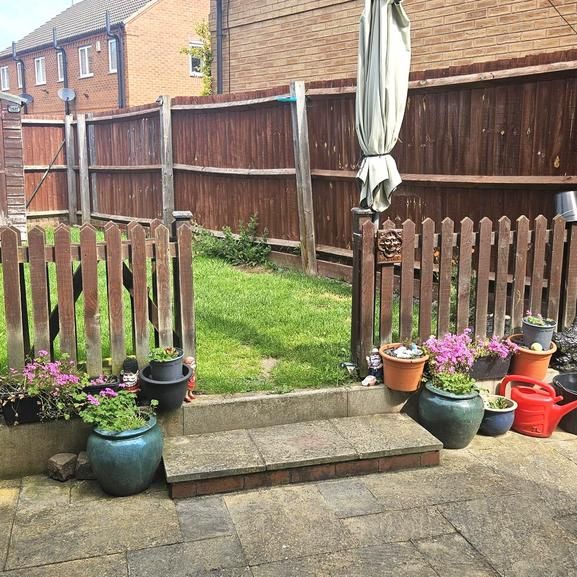 2 bedroom semi-detached house to rent - Photo 2