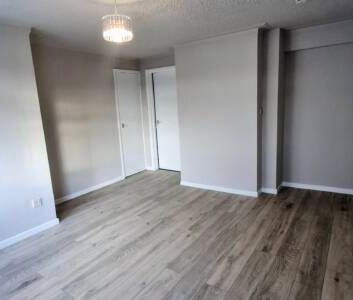 Partly Furnished 3 Bedroom Terrace - Photo 1