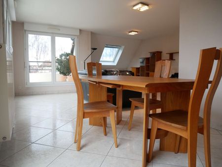 Un spacieux 4 pièces meublé en attique avec terrasses et garage – Cronenbourg / Rue de la Rotonde - Photo 2