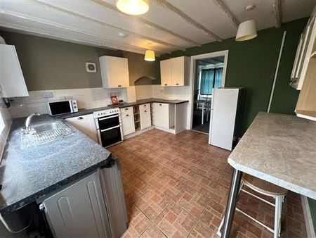 2 bedroom terraced house to rent - Photo 5