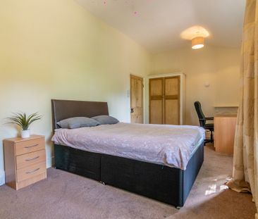 The Cottage, 1 Rawcliffe Lane - Photo 3