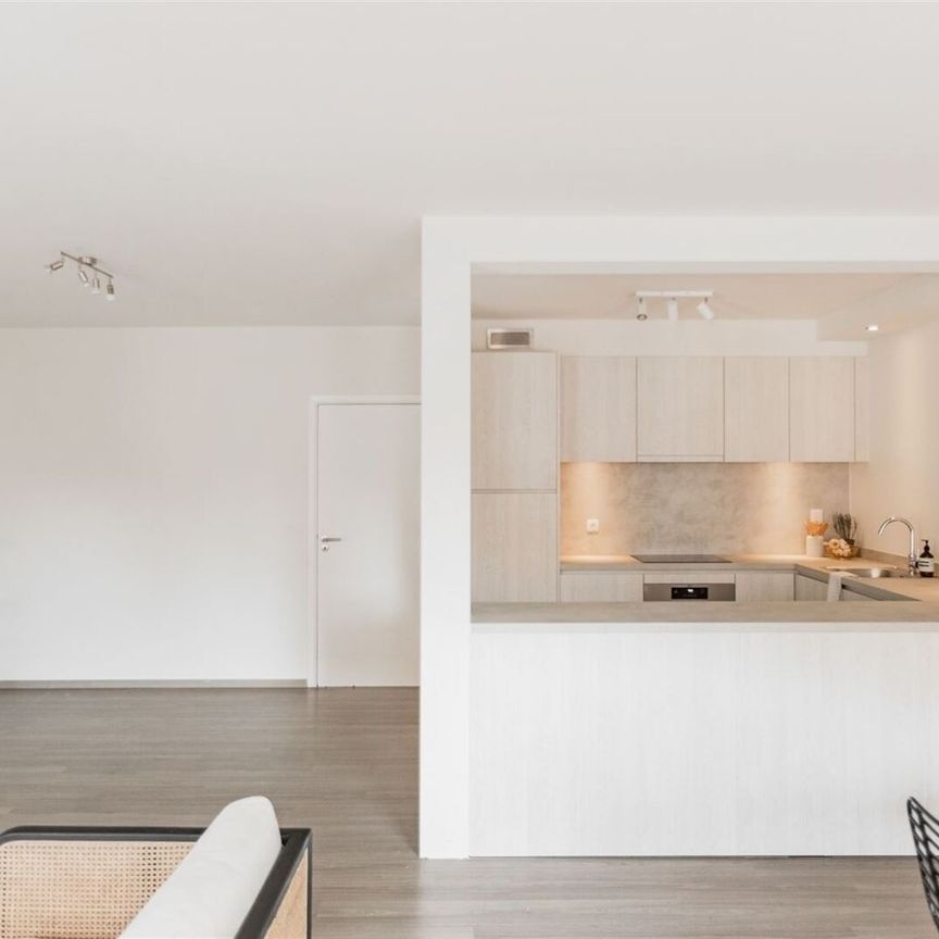 Zeer zonnig 3 slaapkamer appartement met terras - Photo 1