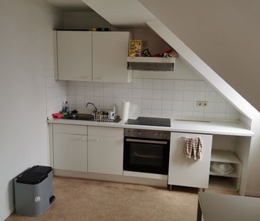 Kleines Zimmer 11,18 m² innerhalb einer 2er-WG // DG links, Zimmer ... - Photo 5