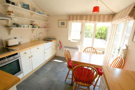 2 bedroom cottage to rent South Street, Emsworth, PO10 - Photo 5