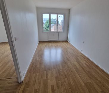 Location Appartement 4 pièces 86m² - Photo 2