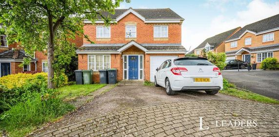 Garden Fields, Potton, Sandy, SG19 - Photo 2