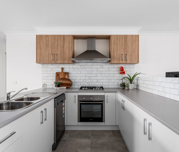 Near-New, Stylish Living in the Heart of Lavington - Photo 4