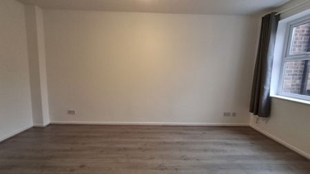 Eagle Drive, Sleaford - Photo 4