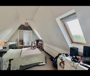 2 bedroom semi-detached house to rent - Photo 4