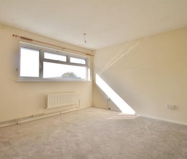 2 bedroom House To Let - Photo 2