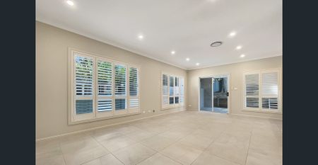 Near New Family home near Riverside Reserve - Photo 2