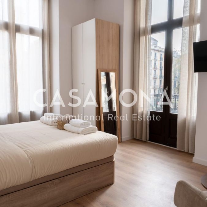 Co-Living Room With Private Bathroom Perfectly Located on La Rambla - Photo 1
