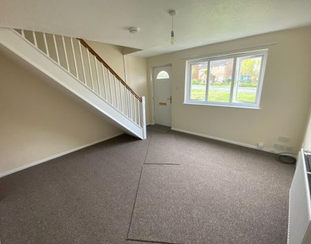 2 bedroom semi-detached house to rent - Photo 4