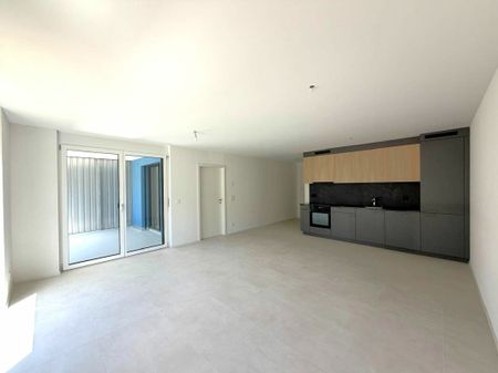 Villeret, superbe appartement de 2.5 pièces au 1er étage avec terrasse et ascenseur - Foto 4