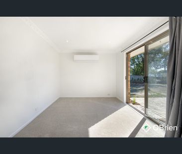 93 Raphael Crescent, Frankston, Vic 3199 - Photo 6