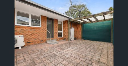 Spacious Two Bedroom Home - Photo 4